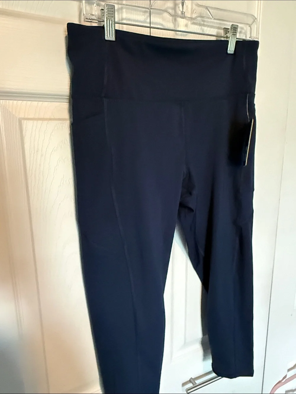 High-Waist Navy Leggings with Media Pocket